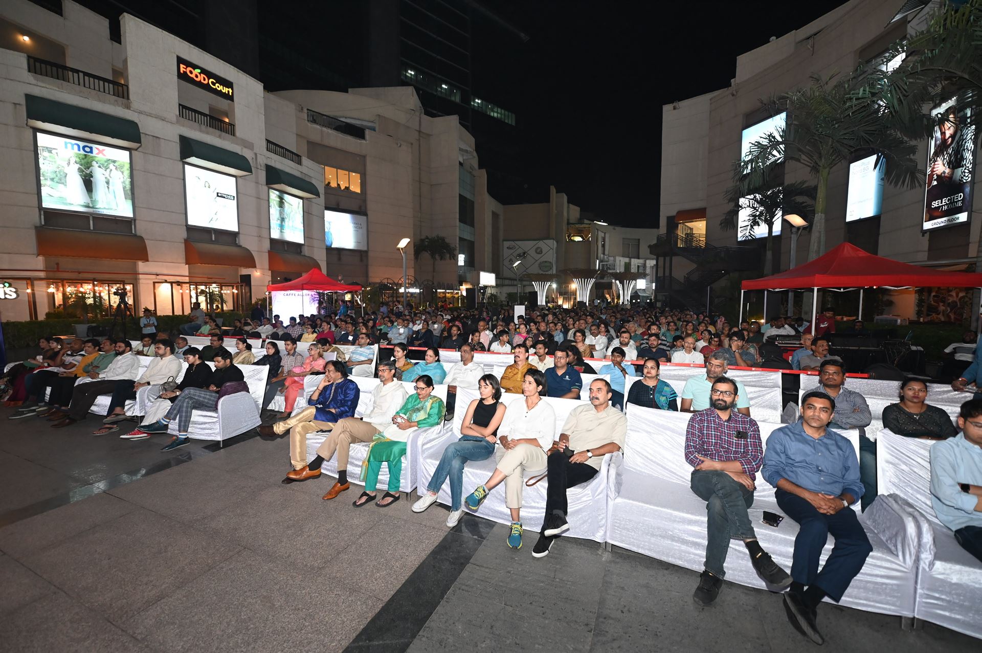 2023 Phoneix Mall - Niladri Kumar